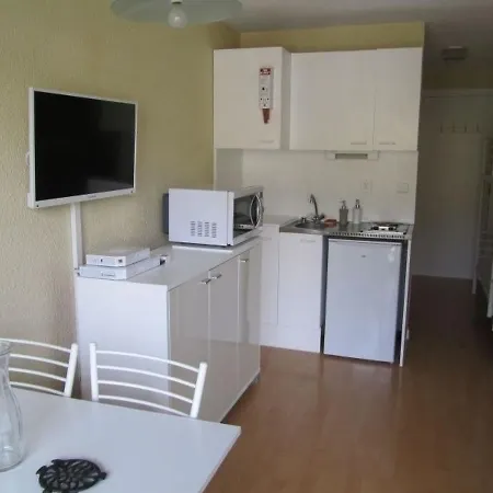Le Vernon 4 Apartment *