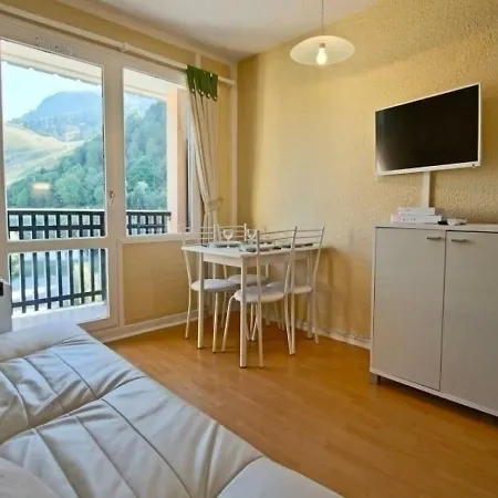 Le Vernon 4 Apartment *